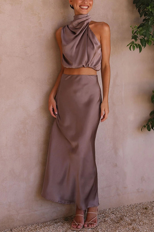 Ensemble deux pièces pour femme avec haut dos nu style satin et jupe longue