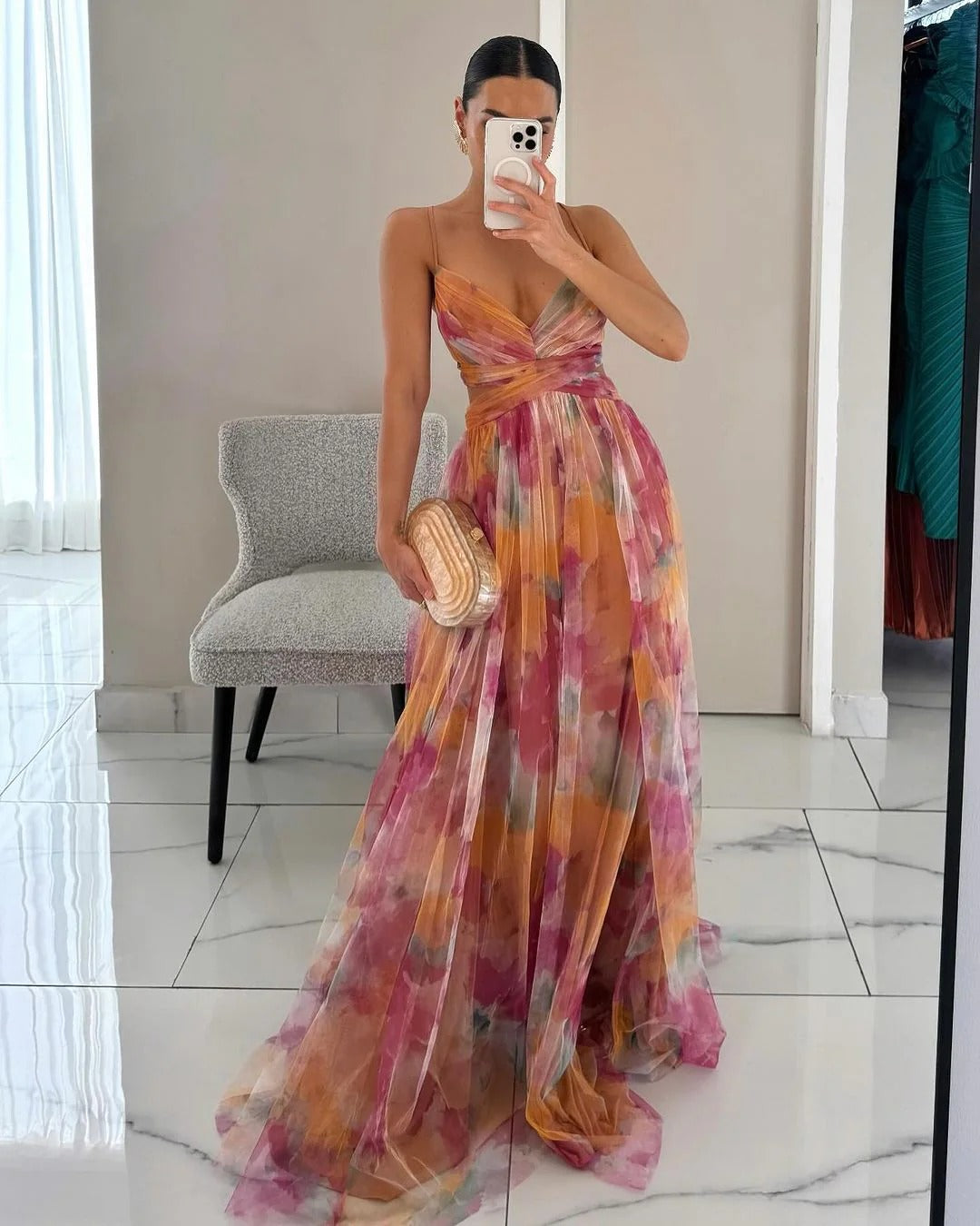 Robe longue élégante pour femme invitée de mariage avec col en V