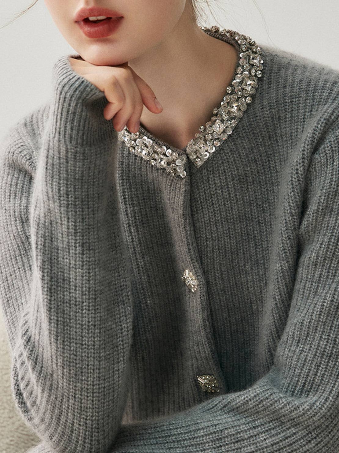Cardigan élégant à boutons avec col orné de cristaux pour femme