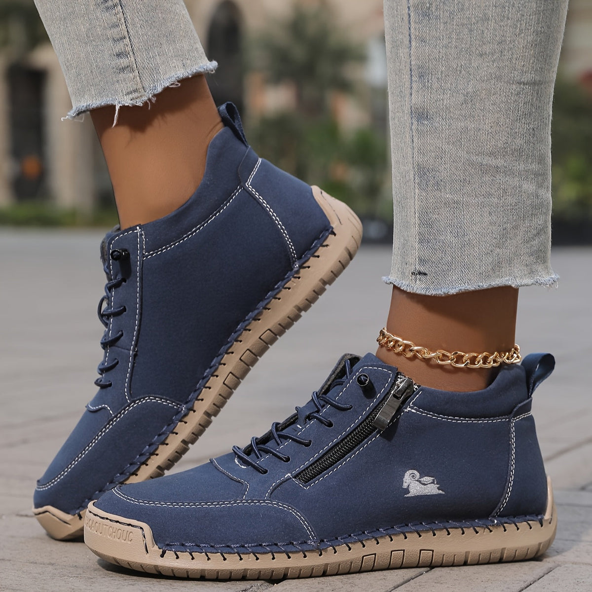 Women's Comfortable Lace-Up Ankle Sneakers