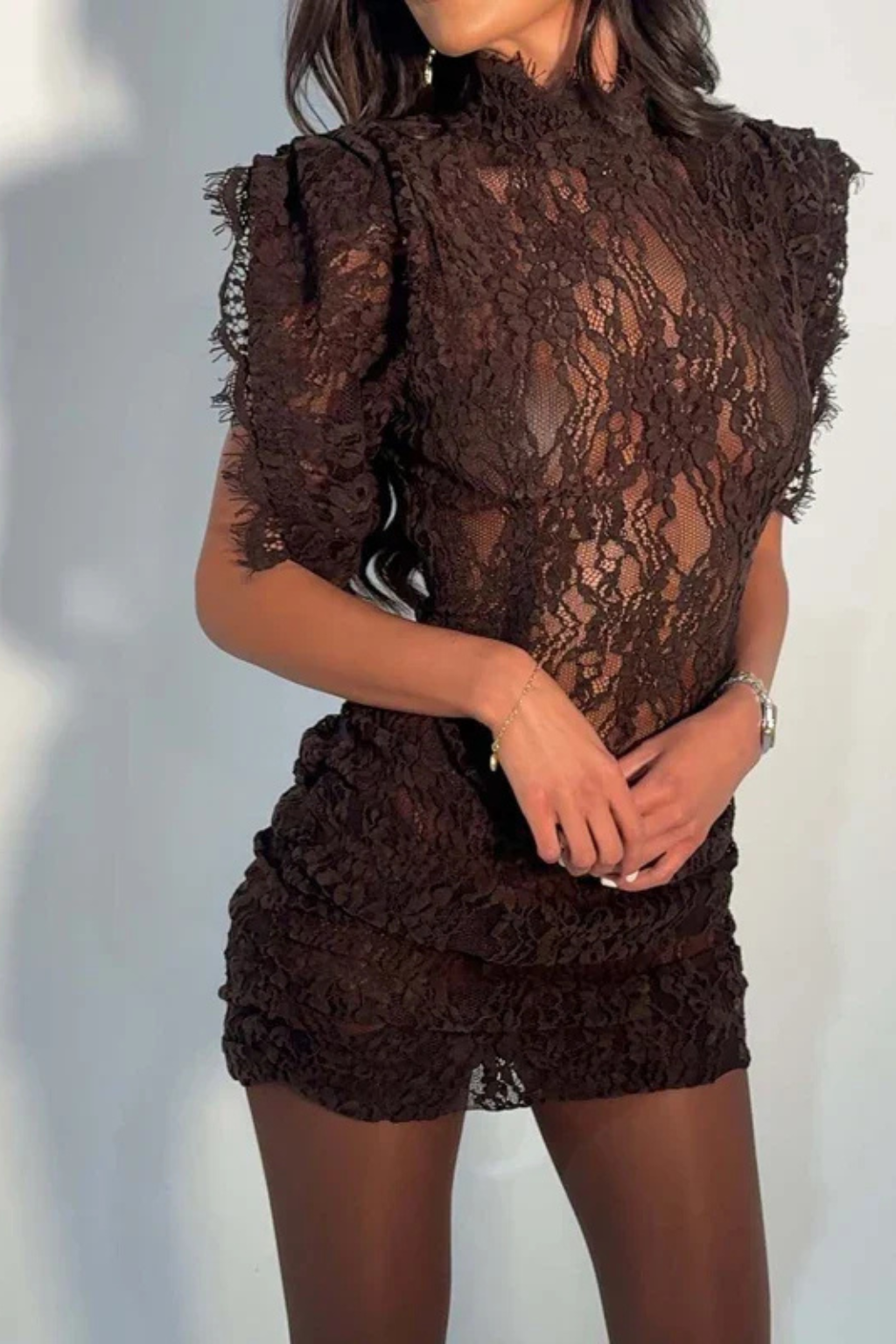 Κομψό Μίνι Φόρεμα Bodycon χωρίς Μανίκια με Δαντέλα στο Τελείωμα
