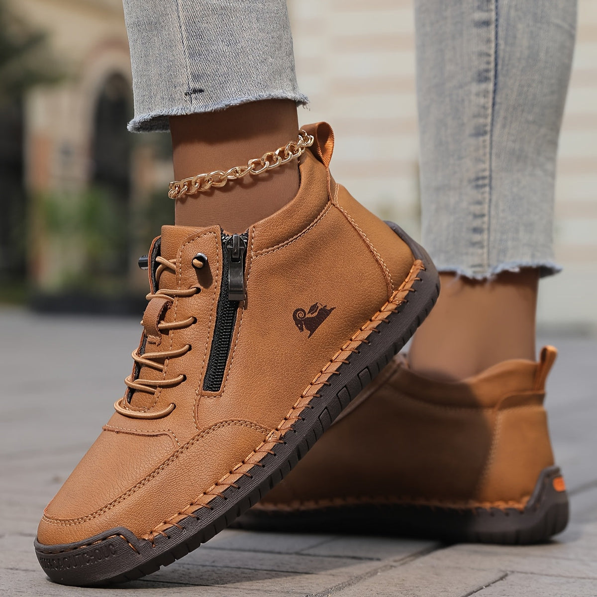 Women's Comfortable Lace-Up Ankle Sneakers