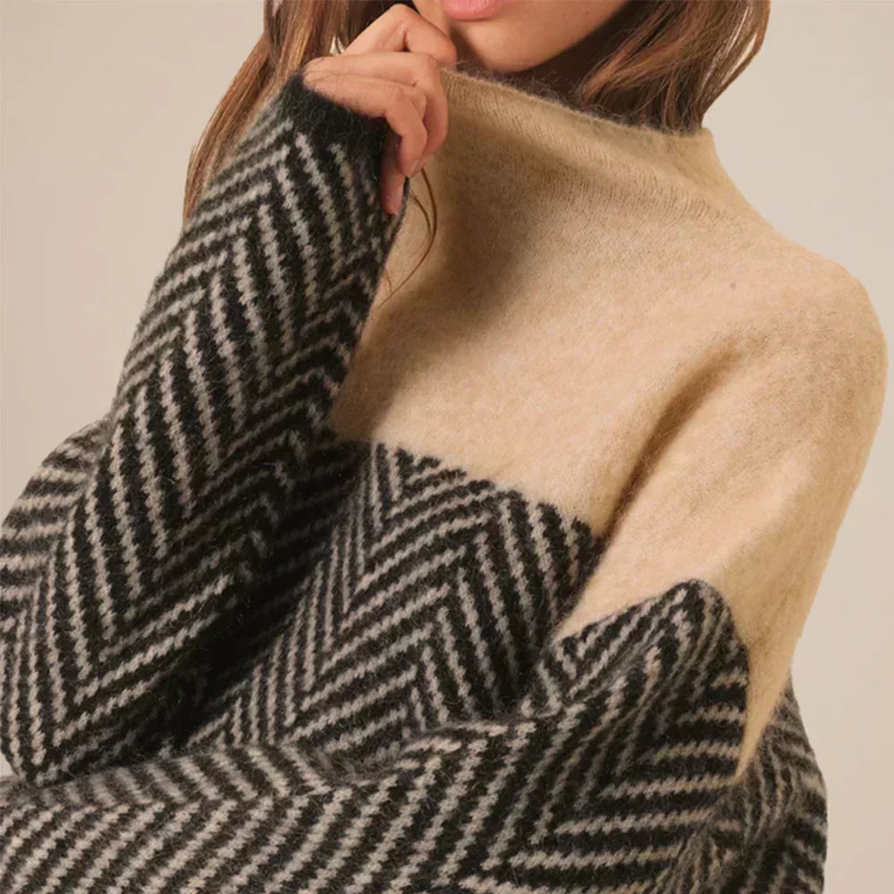 Stylish Herringbone Knit Sweater - Cozy Design