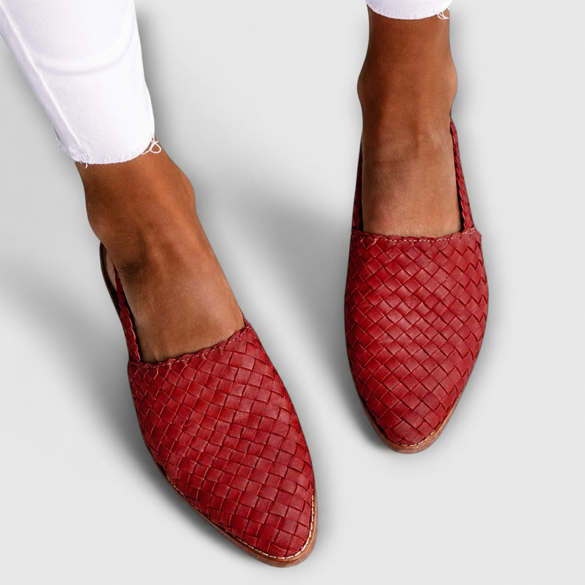 Γυναικεία υφαντά φλατ σανδάλια με λουράκι slingback