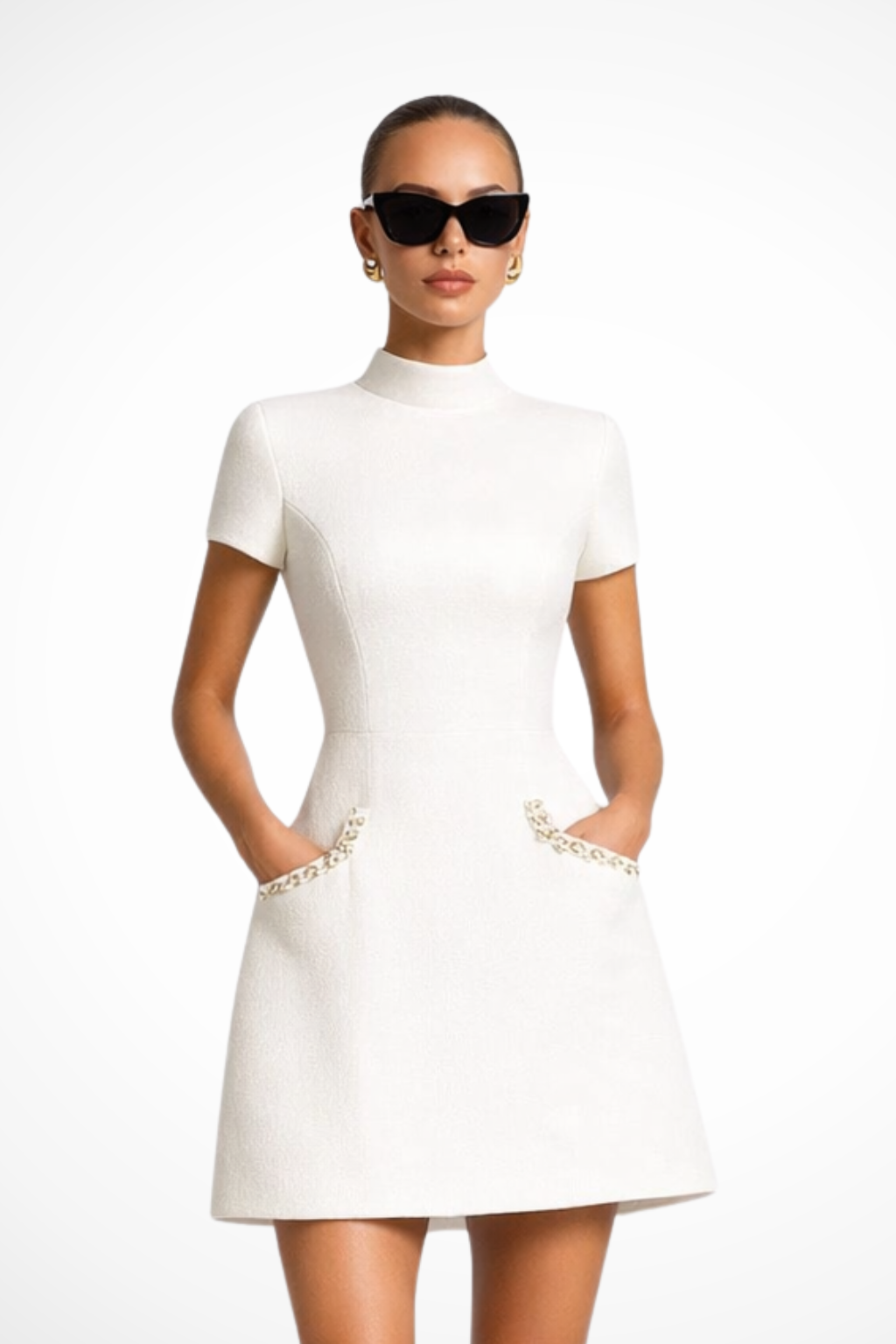 Robe courte élégante pour femme avec bordure en perles et détail poche