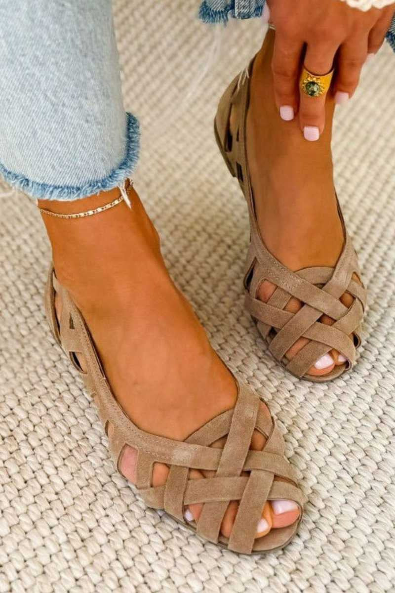 Sandali estivi da donna alla moda con punta aperta