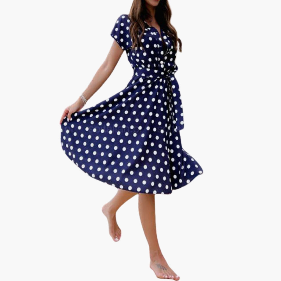 Robe élégante à manches courtes et col en V
