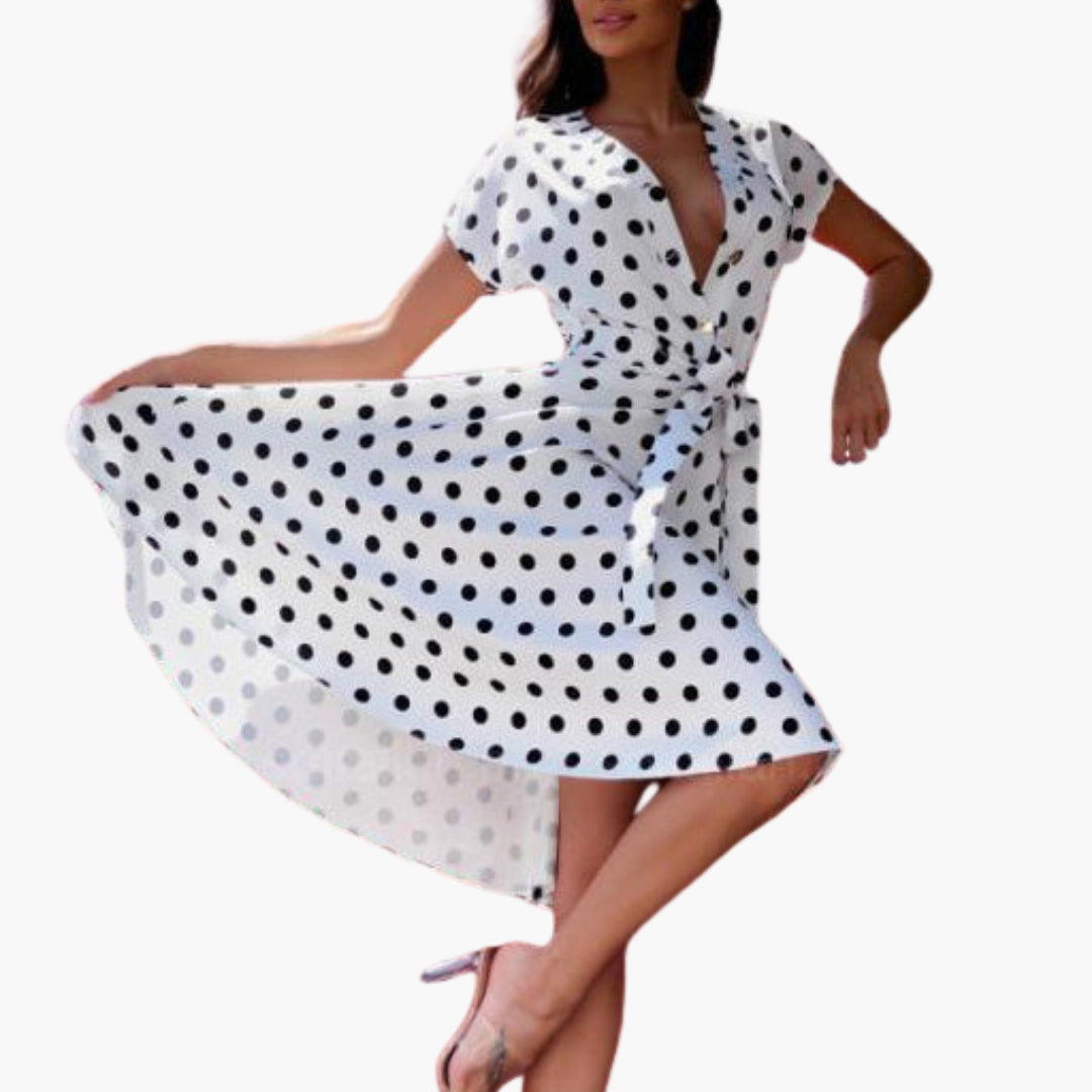 Robe élégante à manches courtes et col en V