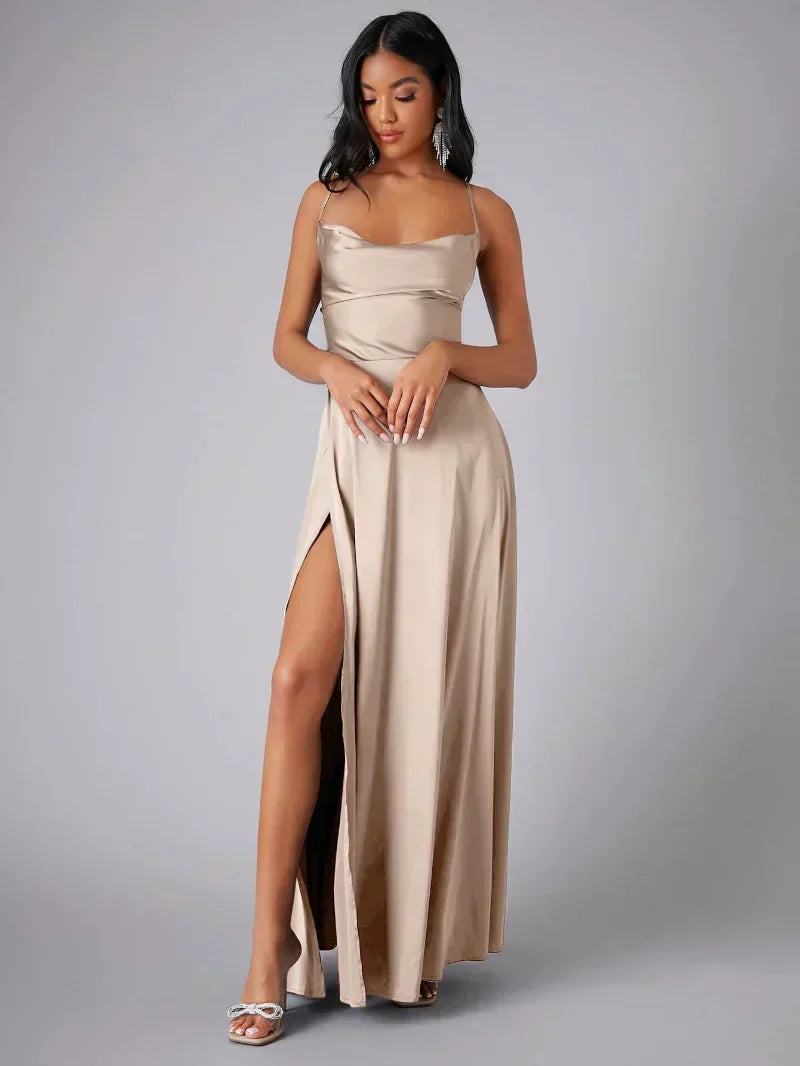 Robe de soirée longue Alvaree Satin avec fente haute et dos ouvert