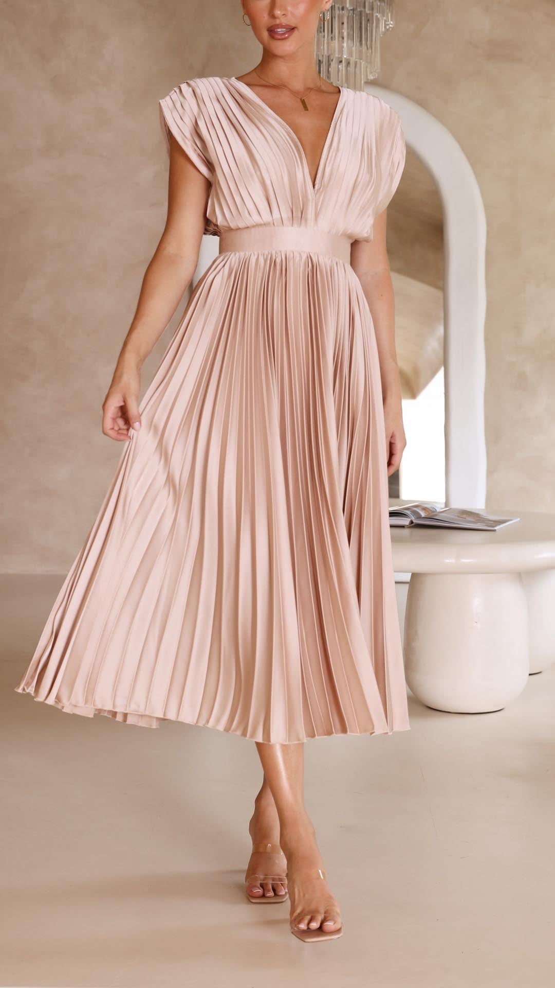 Elegant Pleated Maxi Dress - Stylish & Comfortable