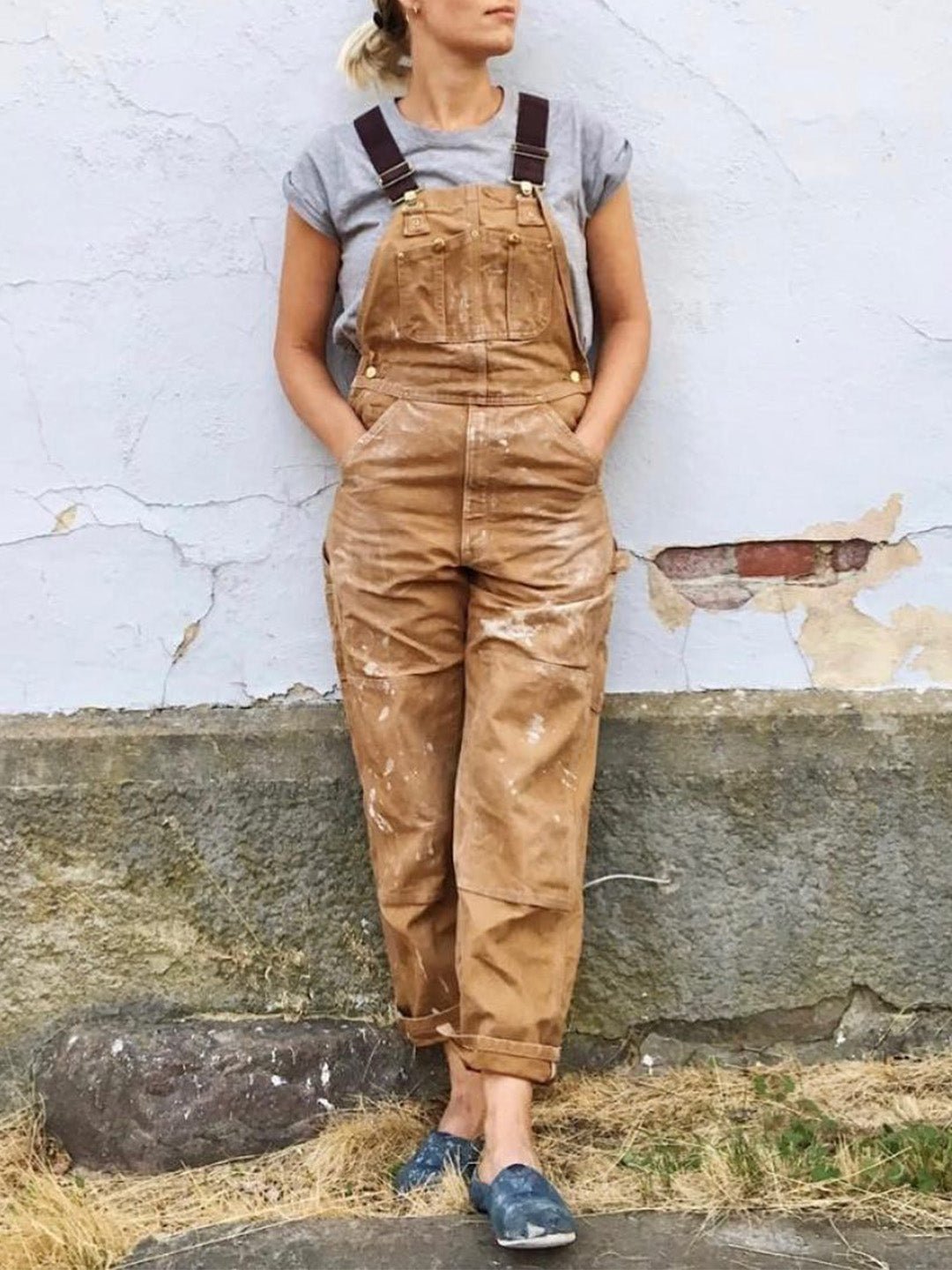 Women's Jumpsuit with Adjustable Straps and Multiple Pockets