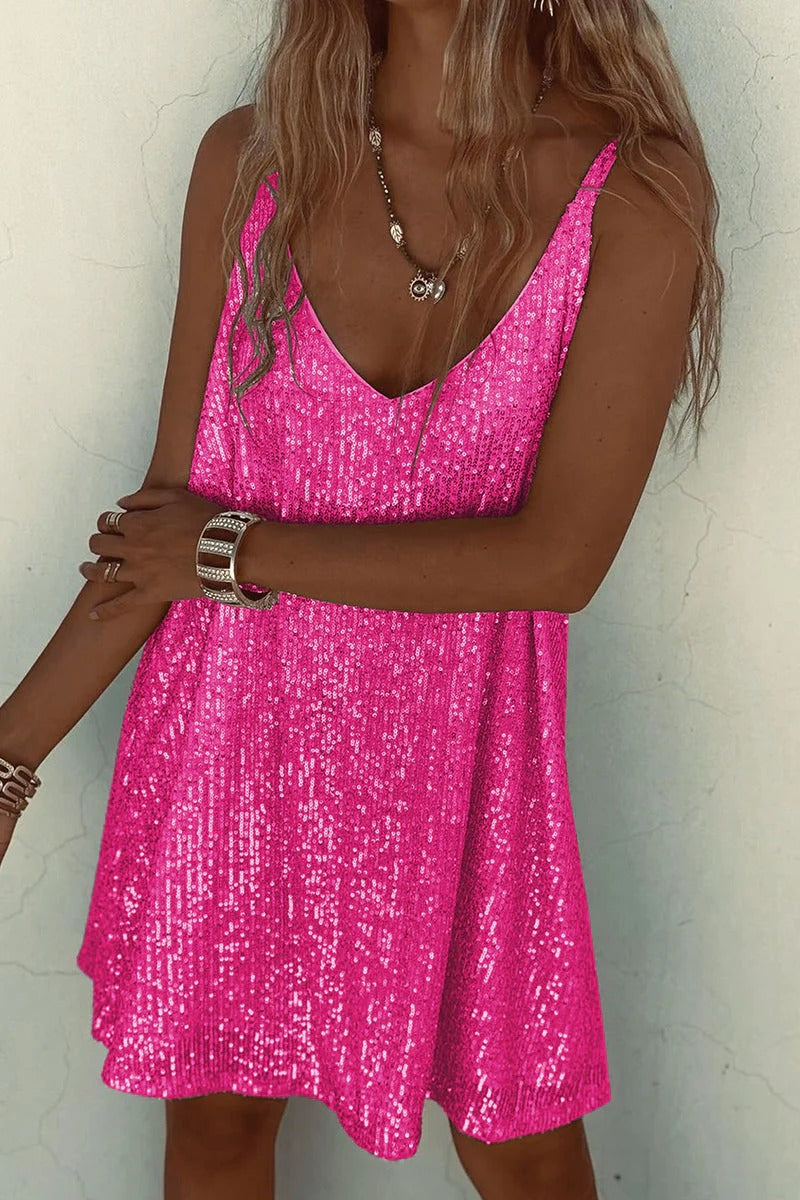 Robe courte pailletée dos en V