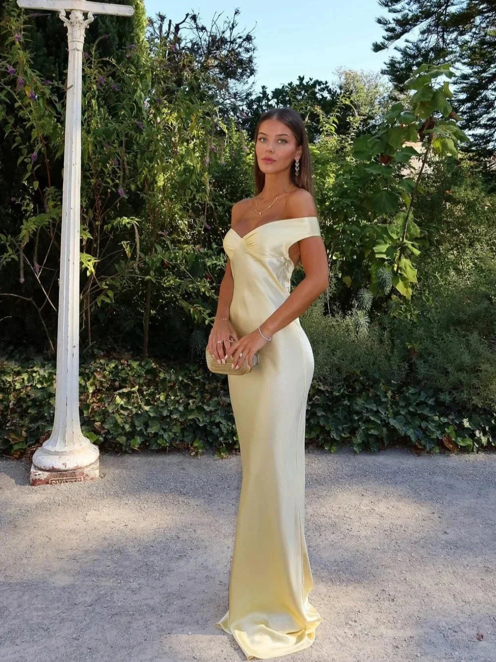 Women’s Off Shoulder Maxi Dress with Fitted Silhouette