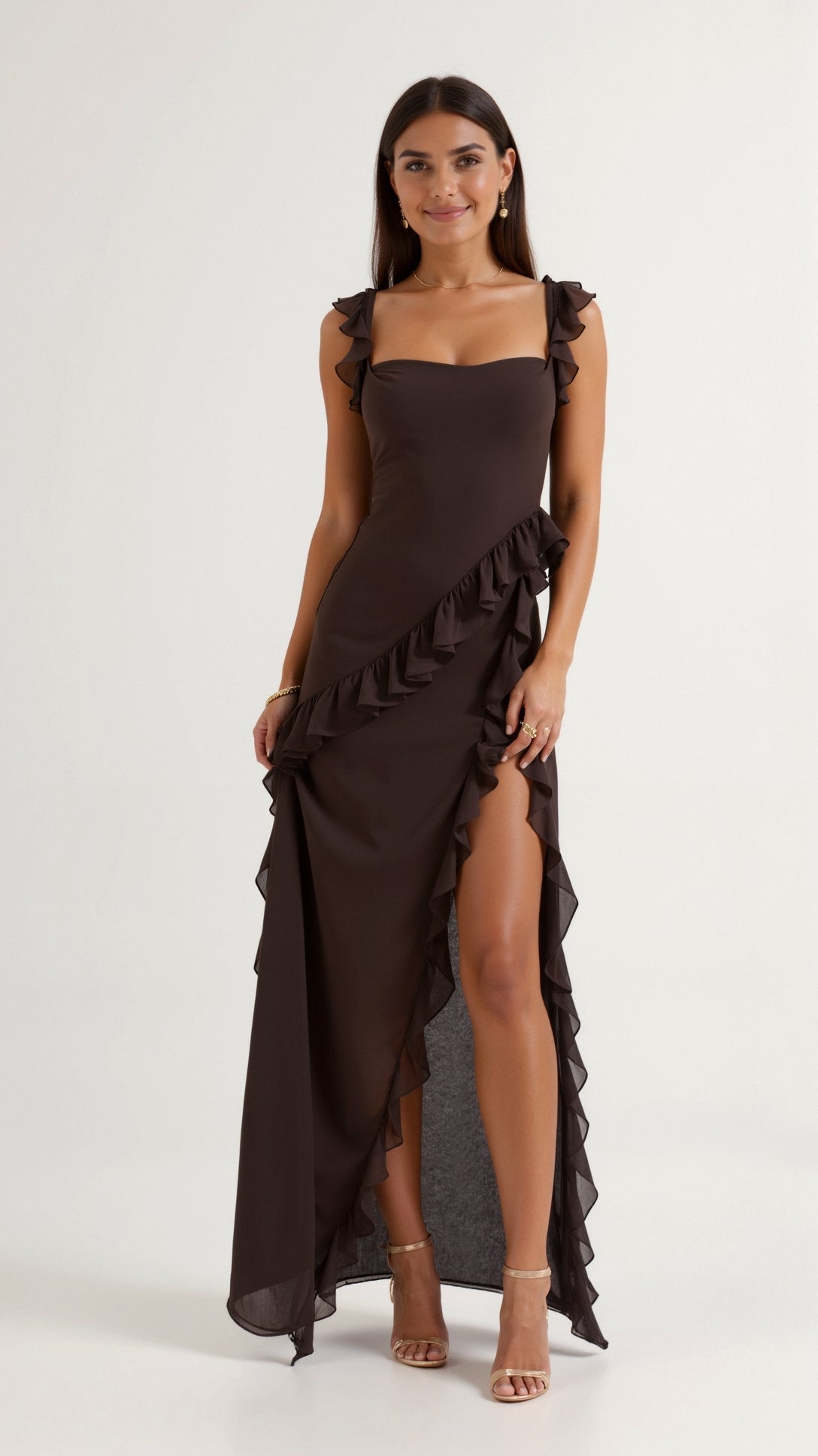 Vestido largo de mujer con abertura delantera de volantes