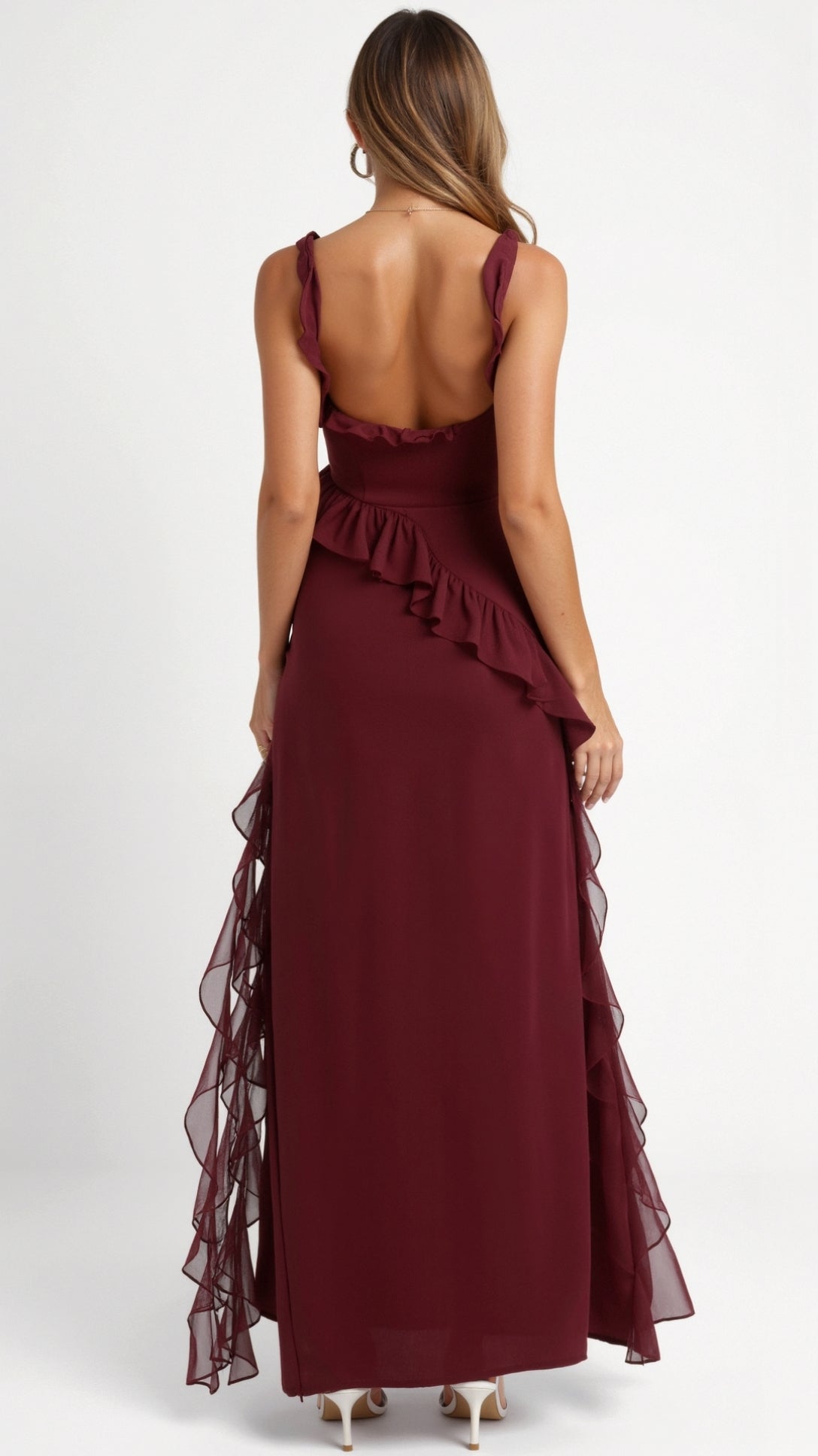 Vestido largo de mujer con abertura delantera de volantes