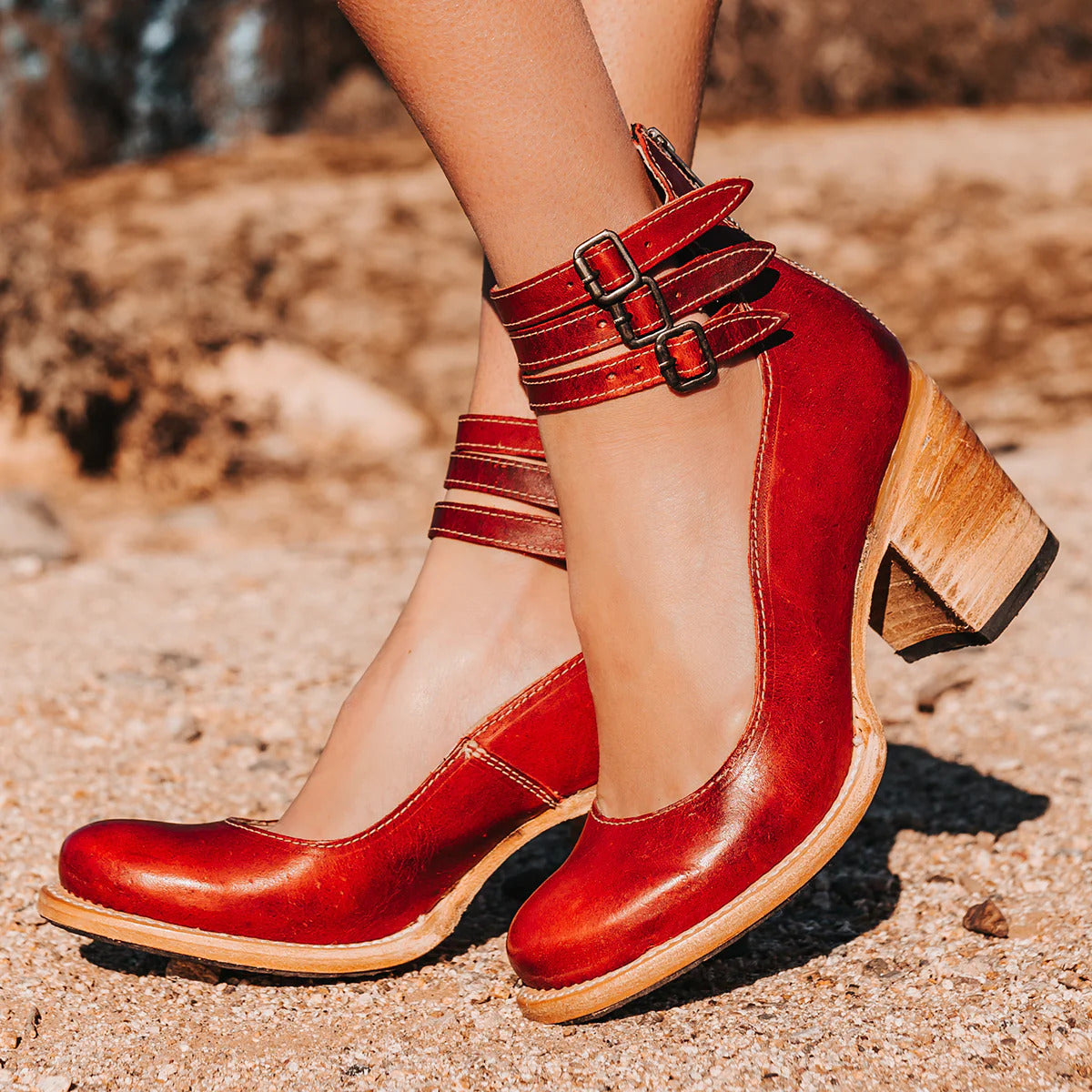 Chaussures en cuir confortables pour femmes avec bride à la cheville