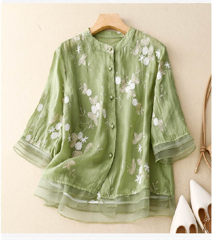 Kourtney™ | Blouse chic avec accents floraux