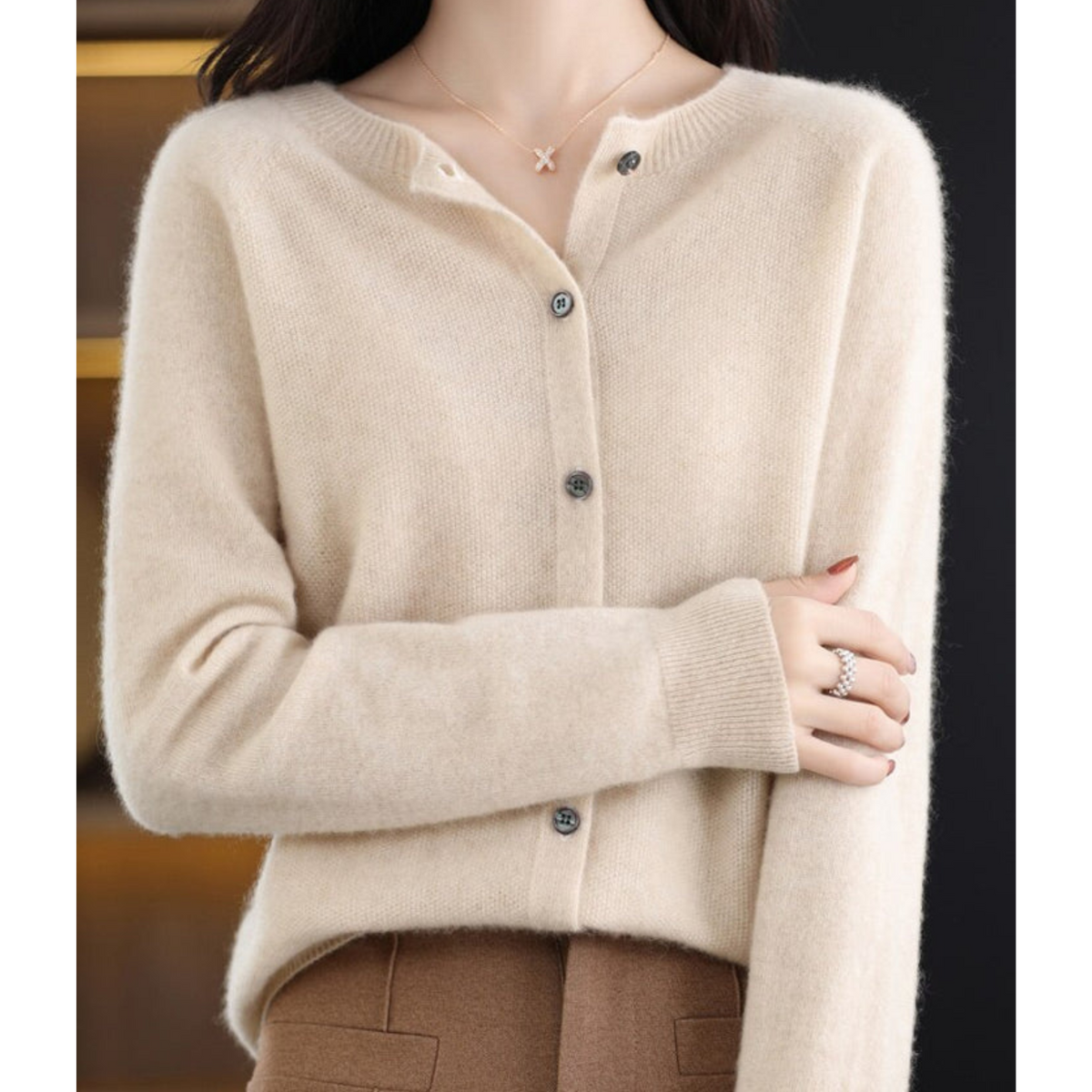 Women’s Long Sleeve V-Neck Soft Knit Sweater