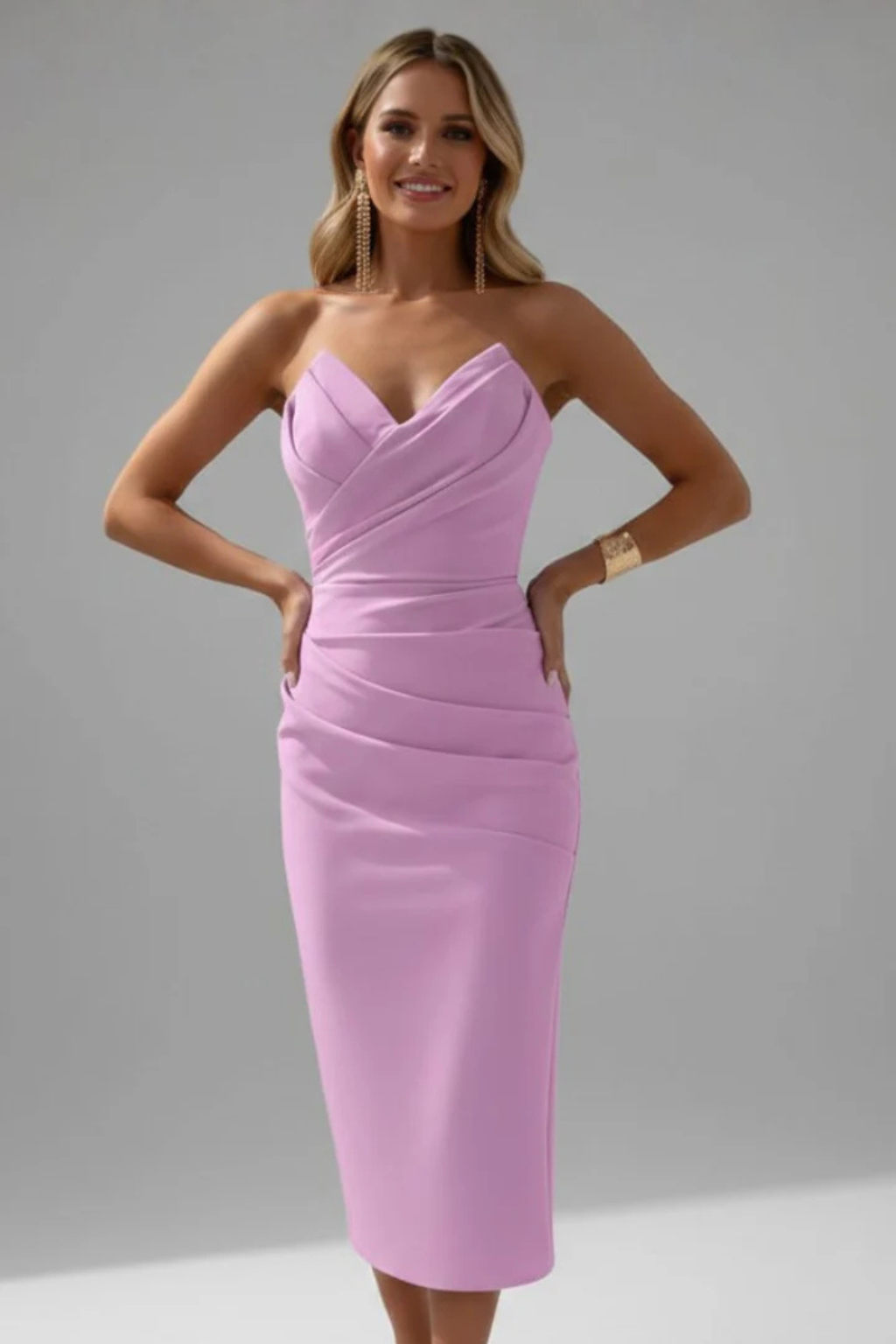 Women's Strapless Sweetheart Neckline Ruched Midi Dress