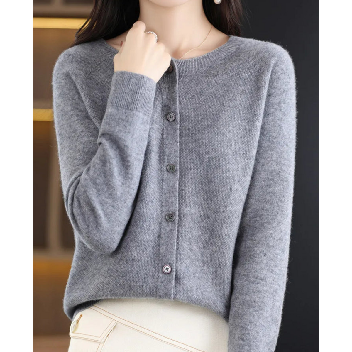Women’s Long Sleeve V-Neck Soft Knit Sweater