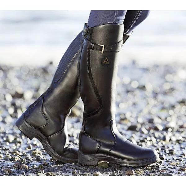 Bottes d’équitation montantes jusqu’aux genoux pour femme, avec détail de bride à boucle