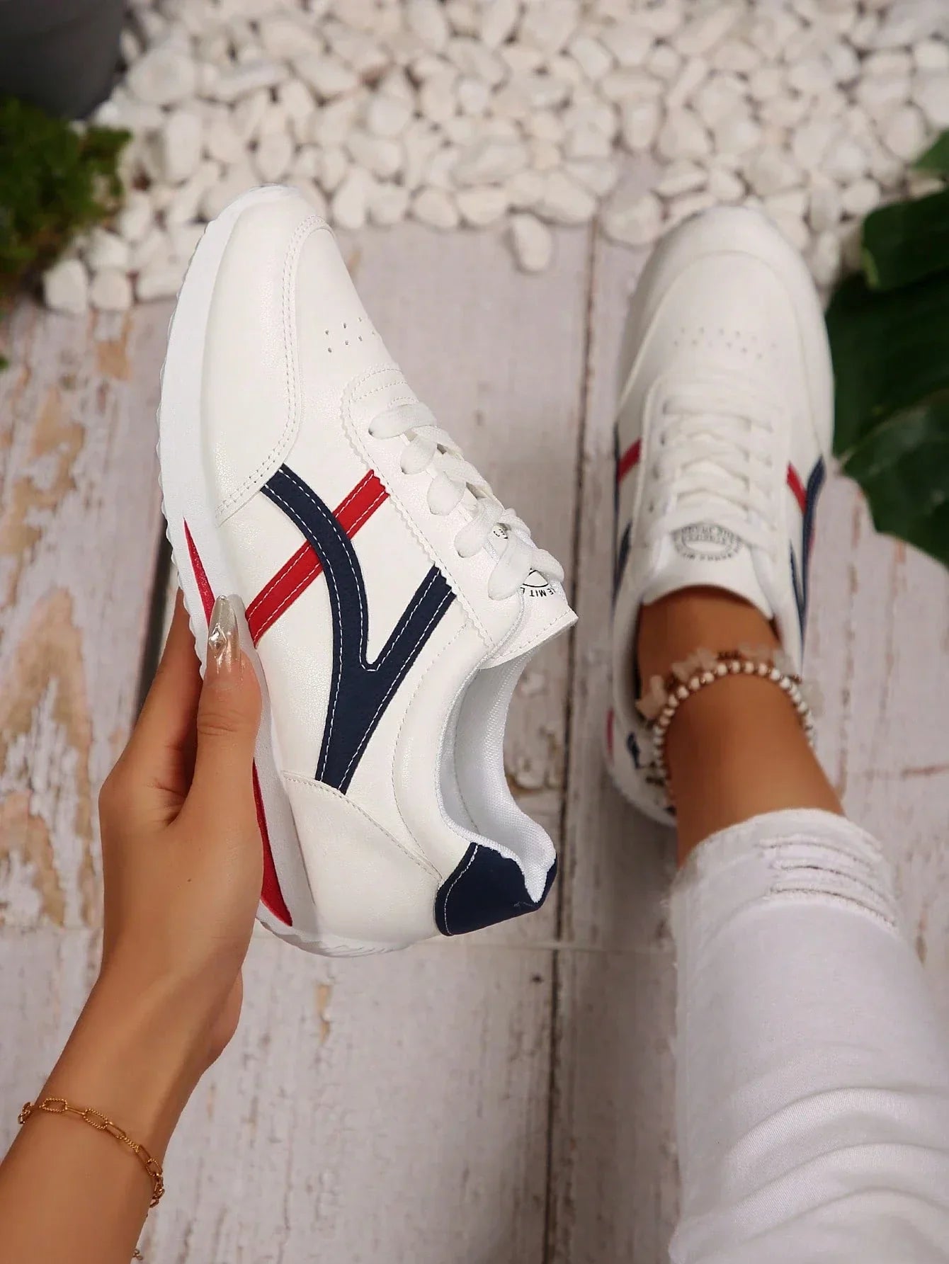 Brielle - Lightweight Casual Sneakers