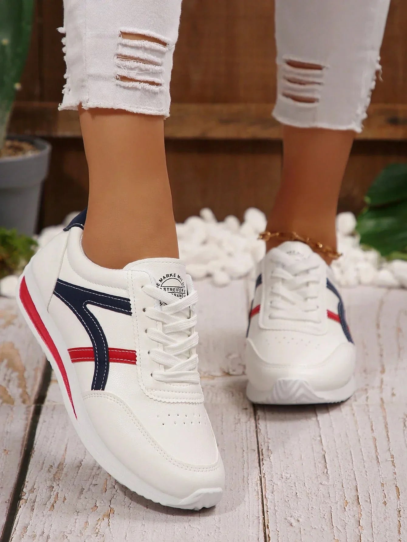 Brielle - Lightweight Casual Sneakers