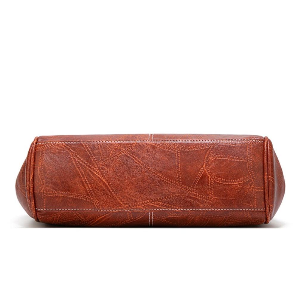 Jacqueline - Vintage Clasp Handbag