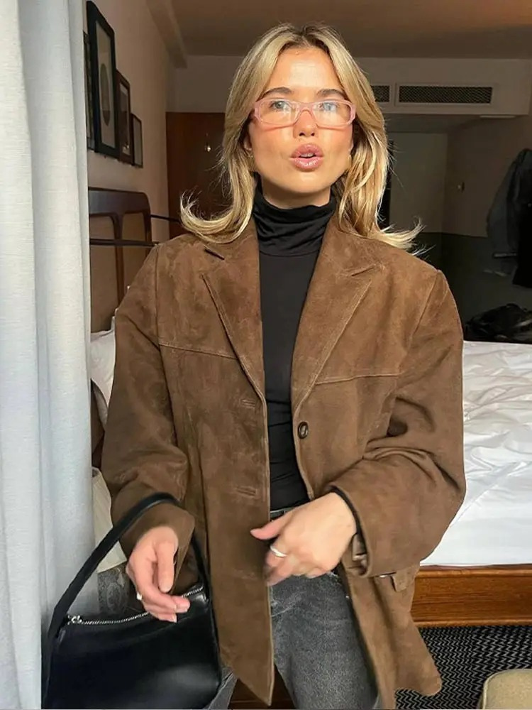 Blazer marrón oversize para mujer, de corte relajado y abotonado