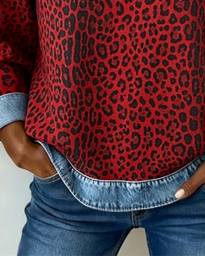 Sudadera de mujer con estampado de leopardo y parches de mezclilla