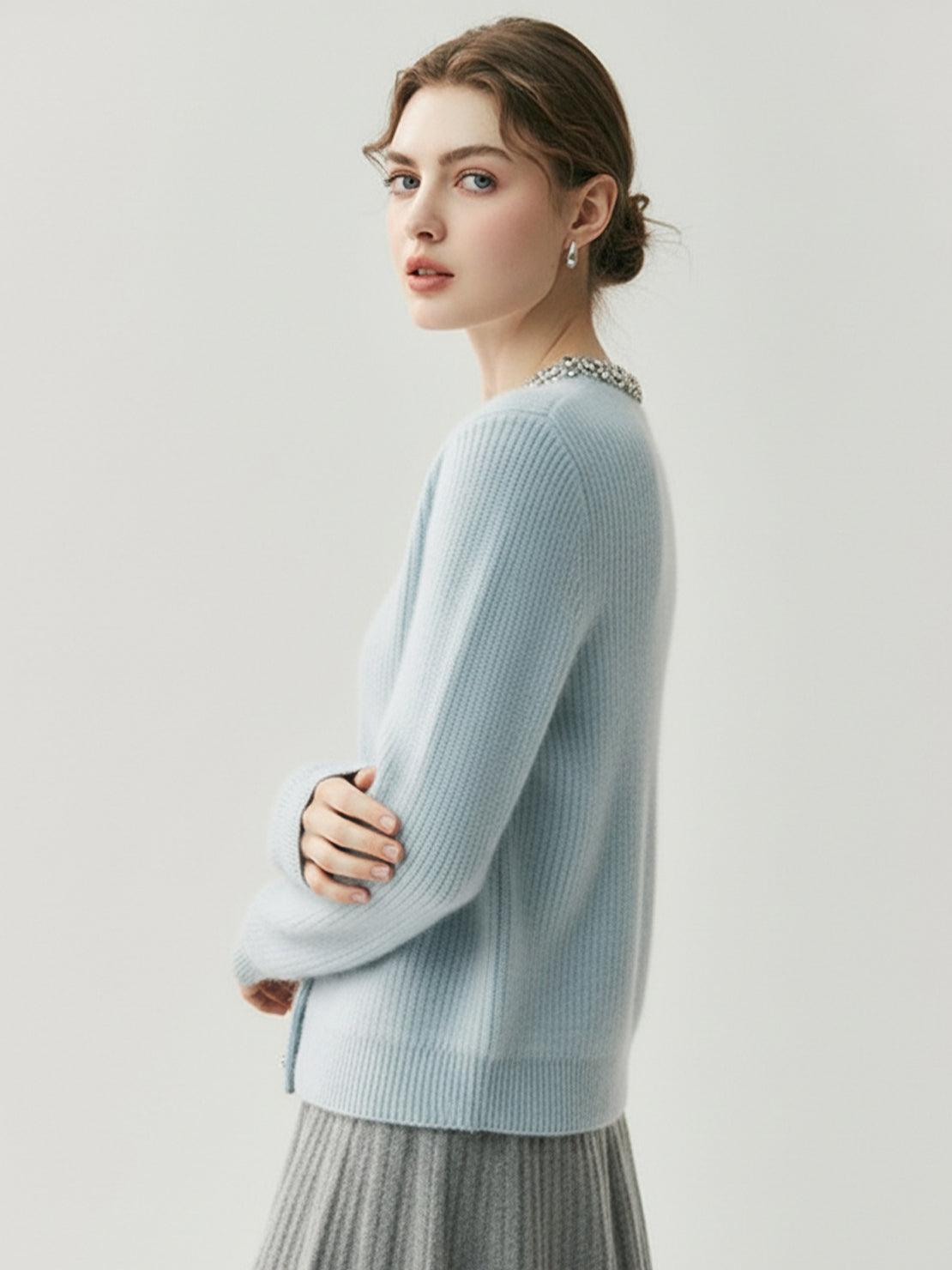 Cardigan elegante da donna con bottoni e colletto impreziosito da cristalli