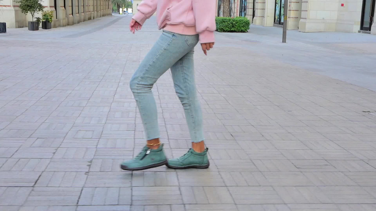 Zapatillas deportivas cómodas de mujer con cordones y corte bajo