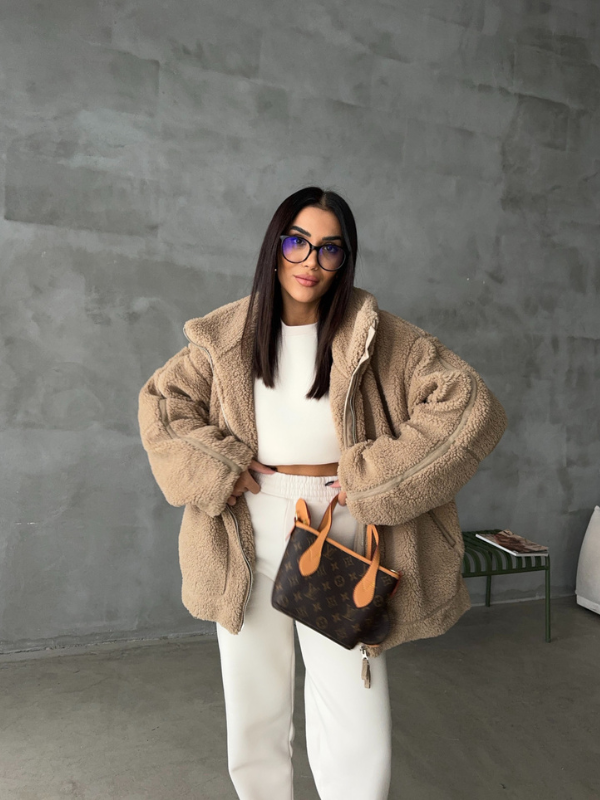 Ultra-Soft Oversized Sherpa Fleece Jacket Stylish for Cold Weather