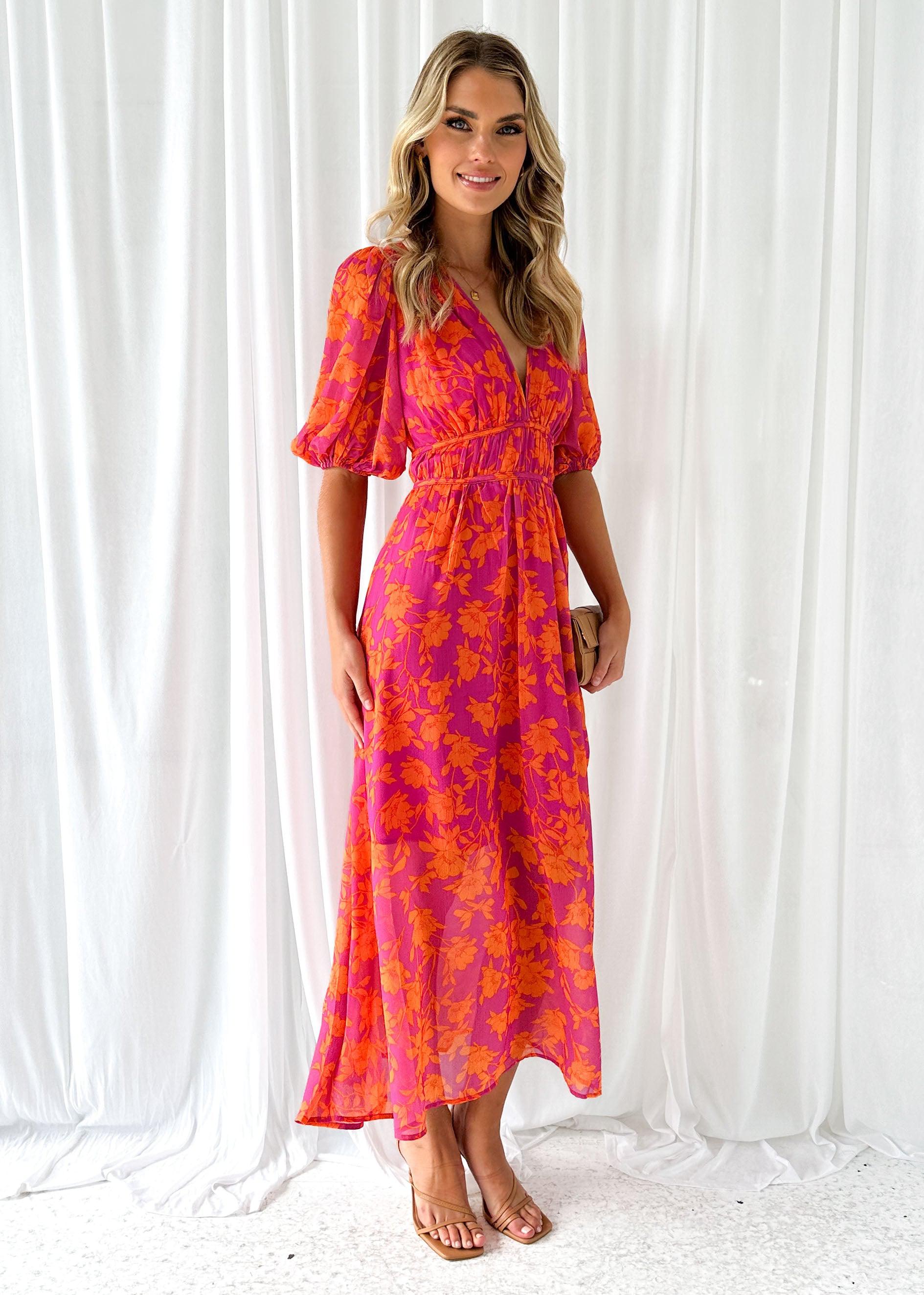 Women's Elegant Summer Maxi Dress with Flattering V-Neckline and Flowing Silhouette