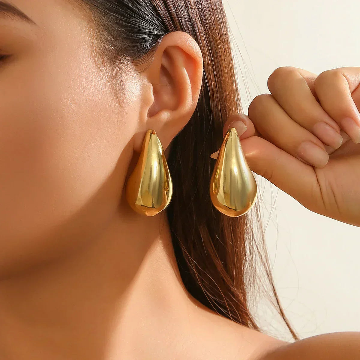 Susan - Bold Teardrop Earrings