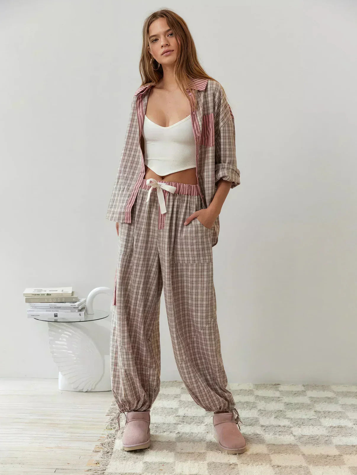 Conjunto de descanso para mujer a cuadros con camisa oversize y pantalones
