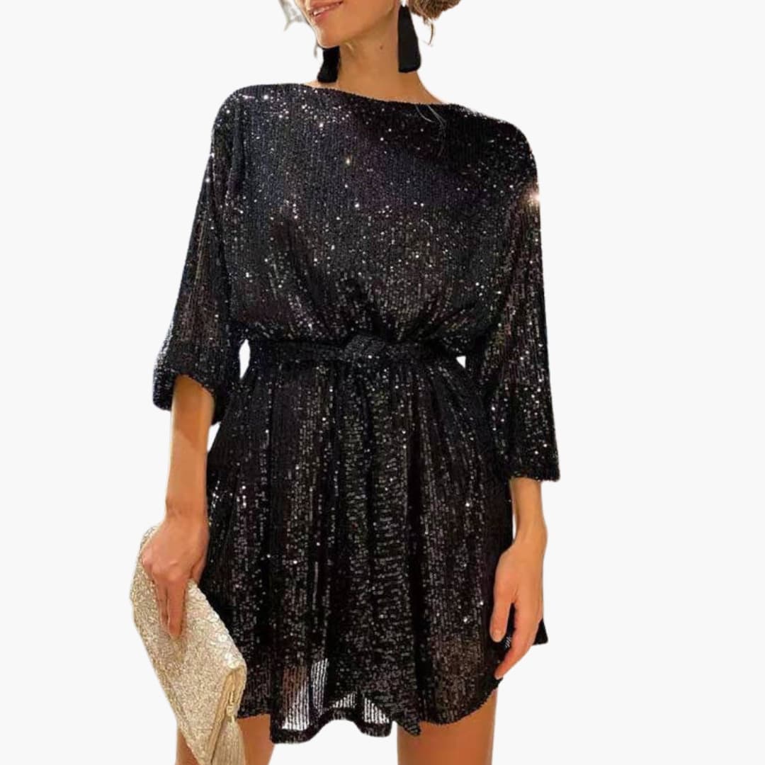 Robe cocktail femme avec ceinture à la taille et détails en strass pour événements et soirées