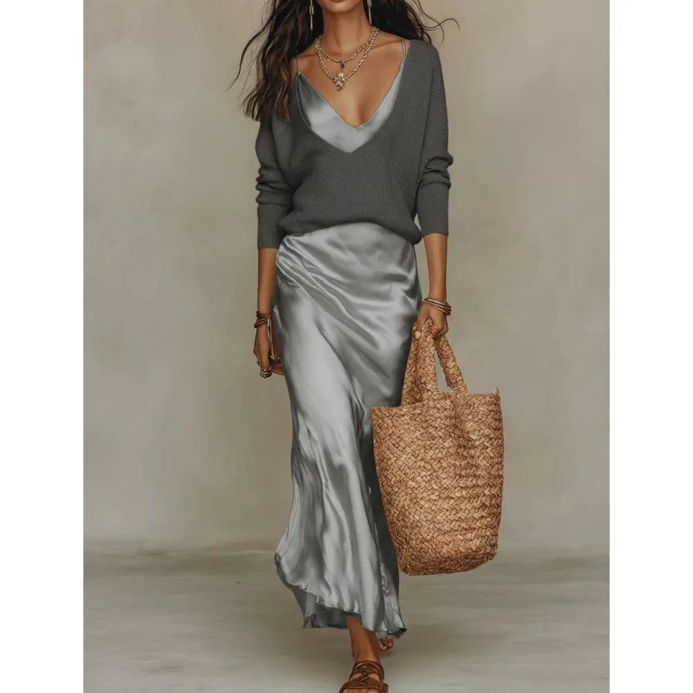 Ensemble deux pièces pour femme : robe en satin et pull col en V