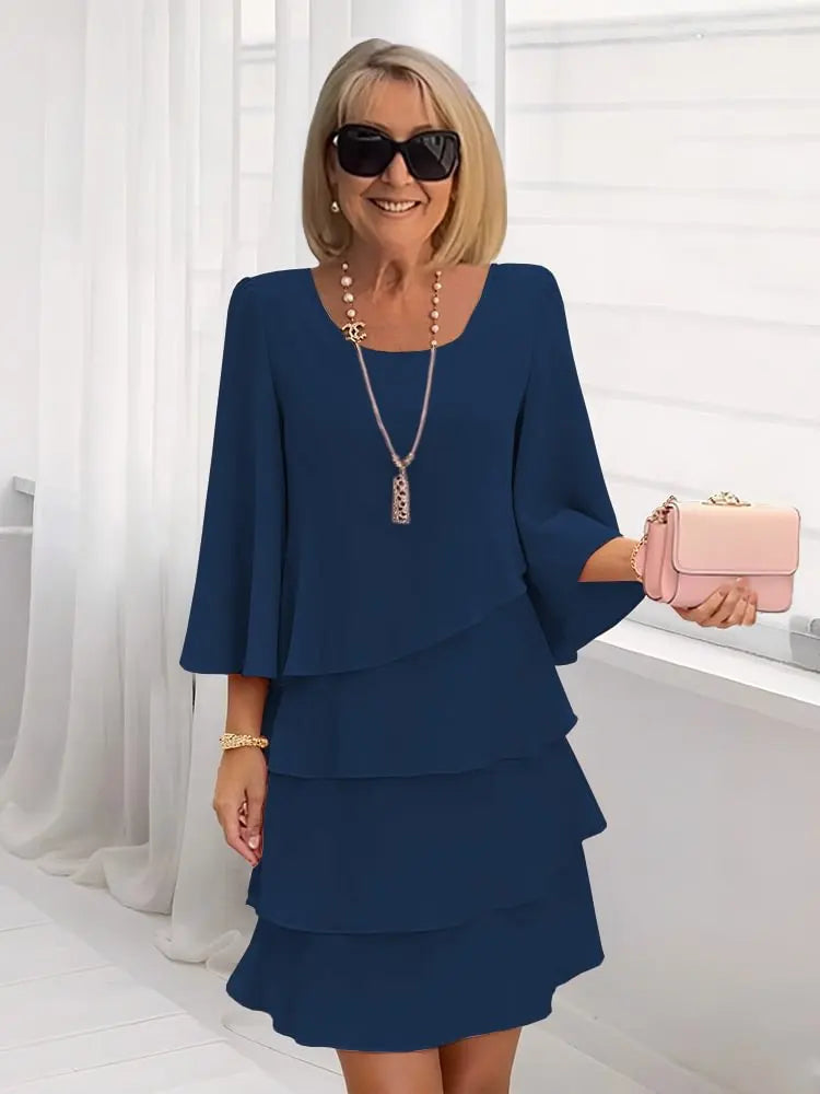 Minivestido elegante de volantes en capas para mujer