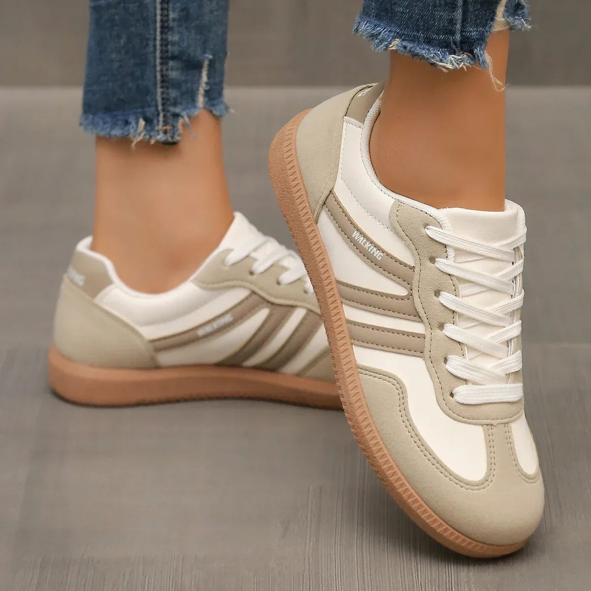 Aubrey - Low-Top Lace Sneakers