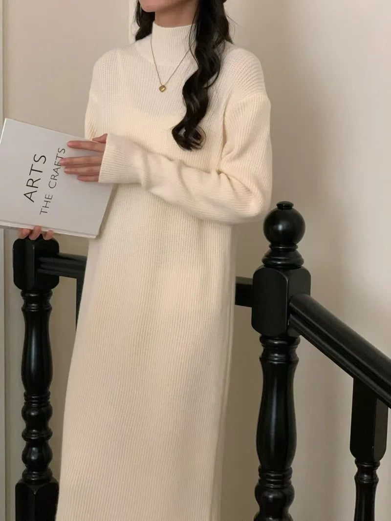 Mila - Cozy Sweater Dress