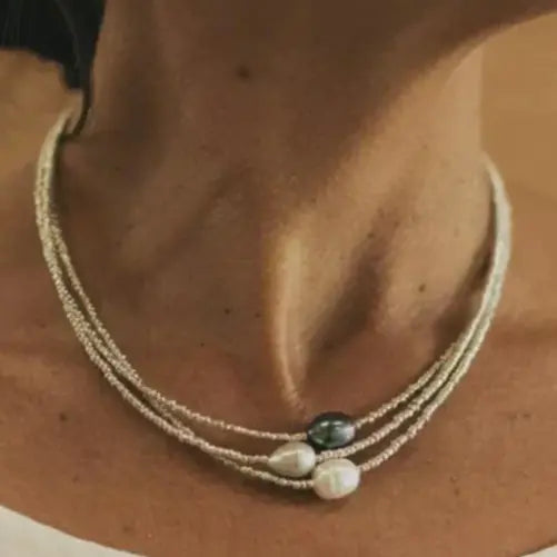 Angela - Pearl Choker Necklace