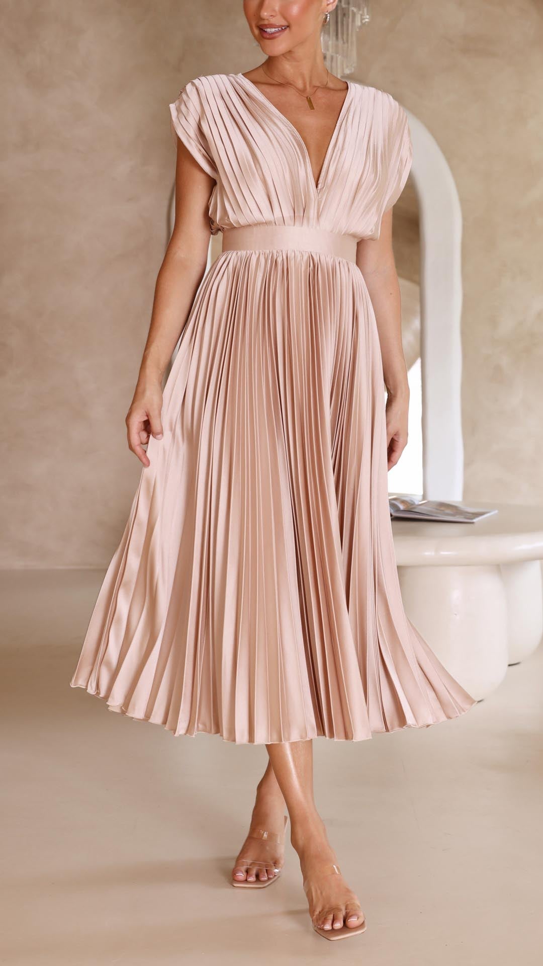 Elegant Pleated Maxi Dress - Stylish & Comfortable