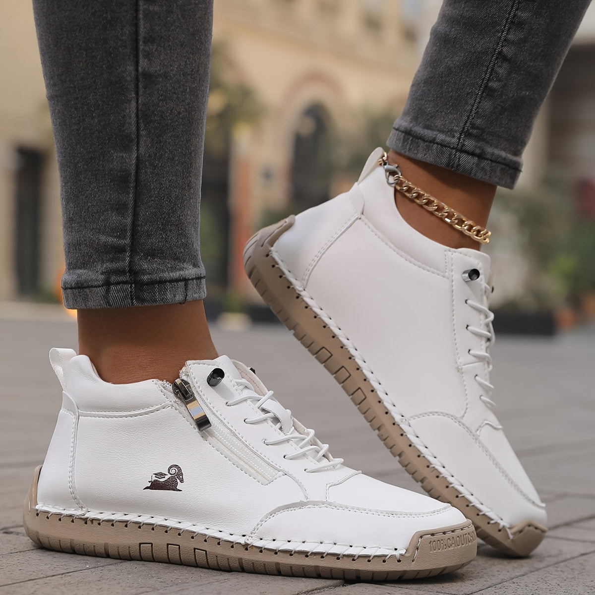 Zapatillas deportivas cómodas de mujer con cordones y corte bajo