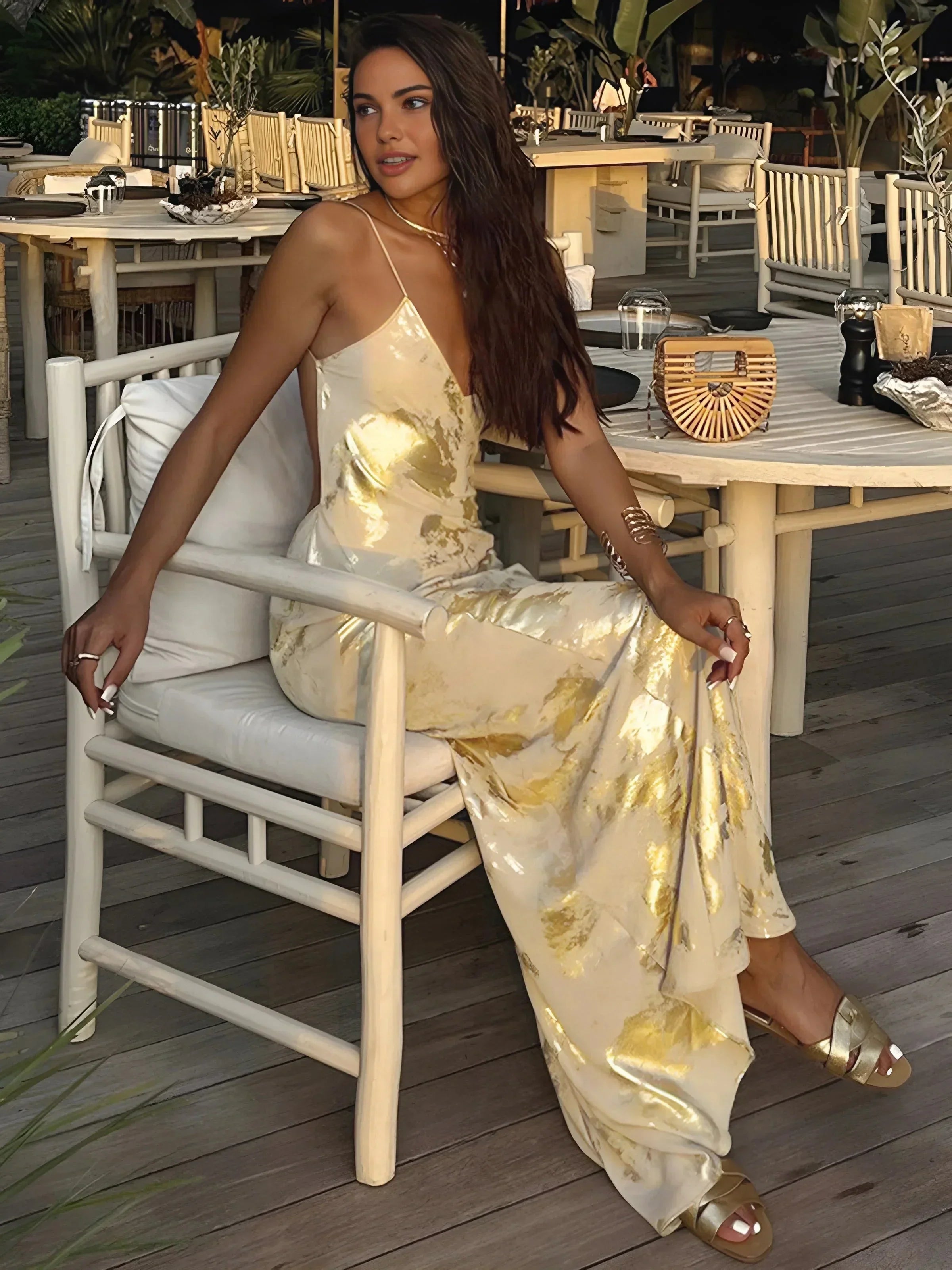 Robe longue en satin pour femme avec éclat doré métallisé