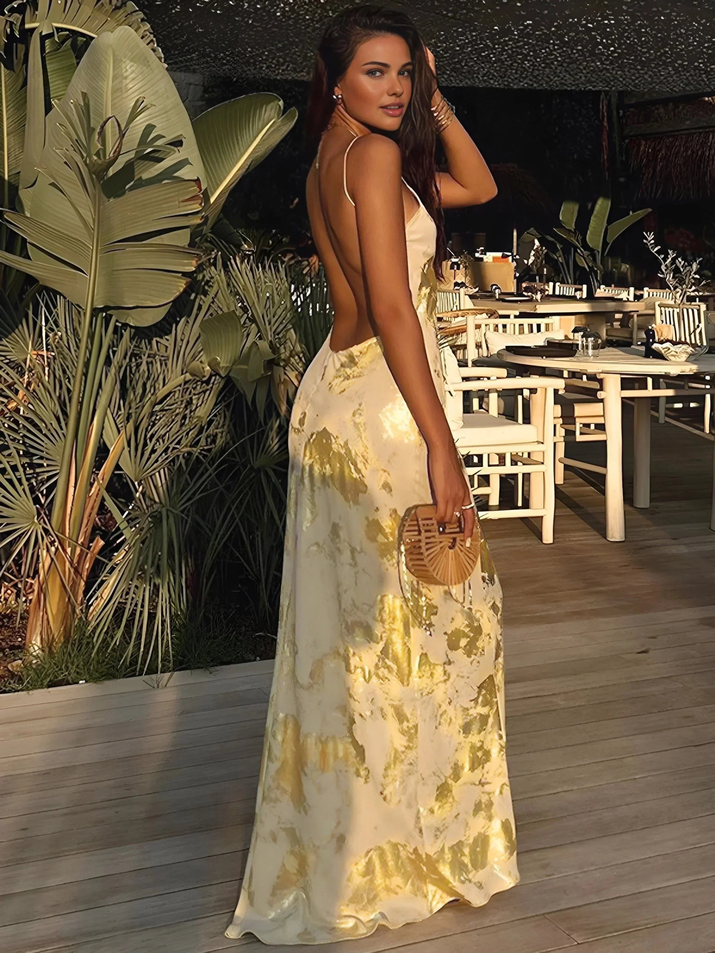 Robe longue en satin pour femme avec éclat doré métallisé