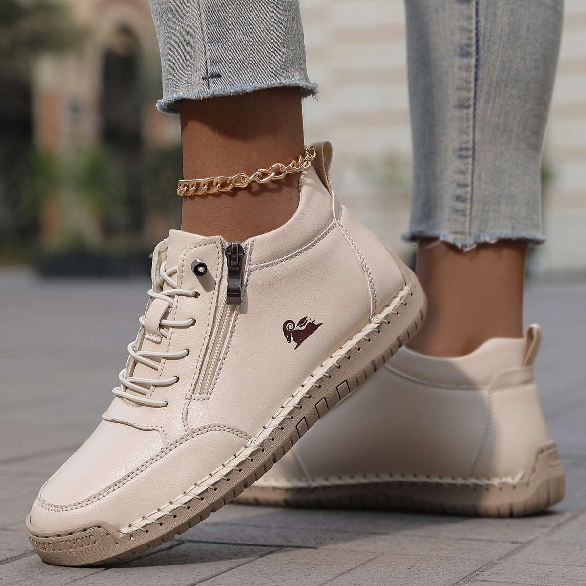 Zapatillas deportivas cómodas de mujer con cordones y corte bajo