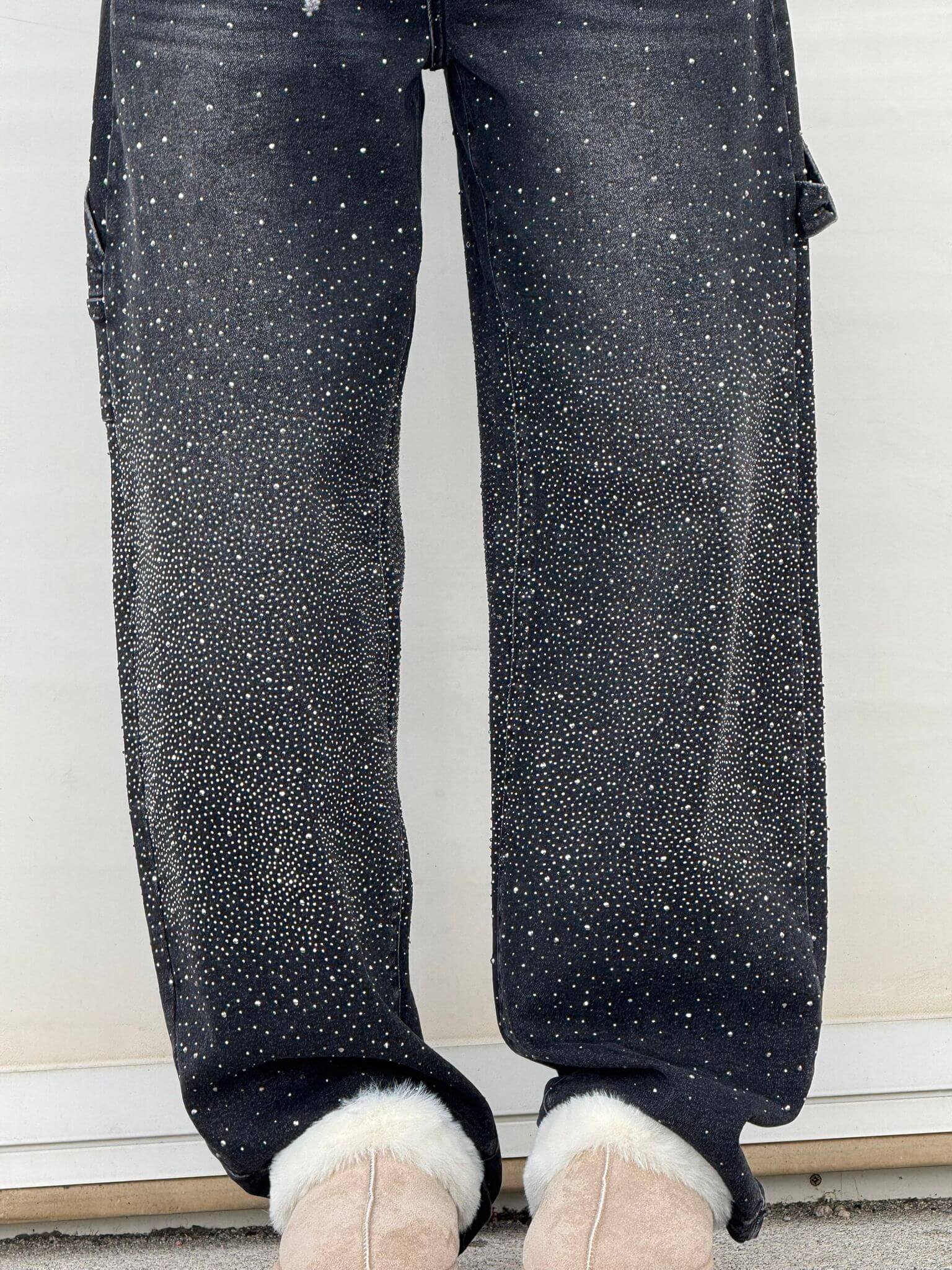 Women's Cargo Wide-Leg Jeans with Distressed Wash