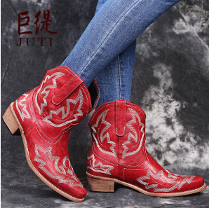 Stivali da cowboy vintage da donna ricamati