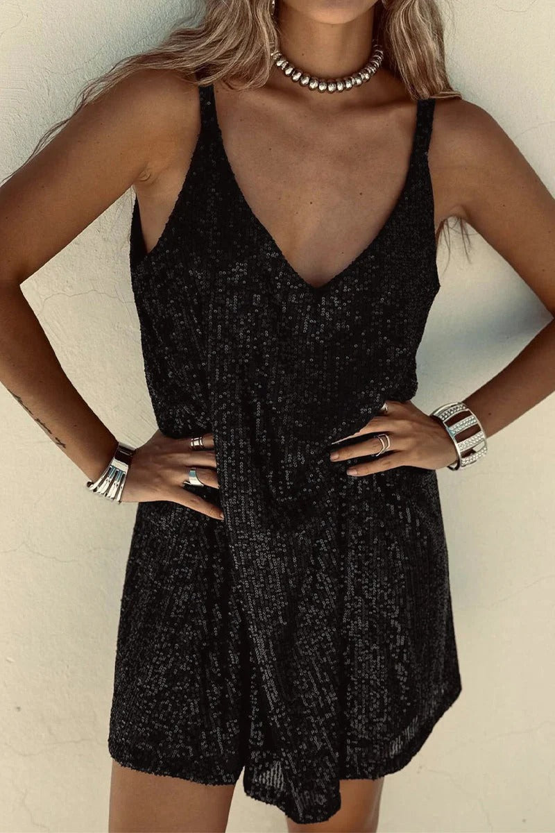 Robe courte pailletée dos en V